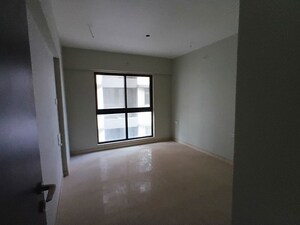 Room in 2 BHK Apartment at Navpada – for Rent