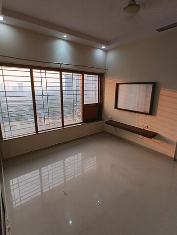 2 BHK Apartment For Rent in Raheja Willows, Kandivali East