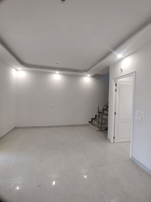 Room in 3 BHK Independent House at Niranjanpur – for Sale