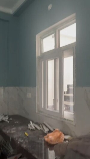 Room in 2 BHK Independent House at Sultanpur Road – for Sale