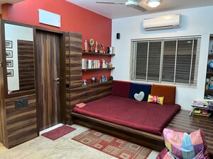 Master Bedroom in 3 BHK Apartment at Tejovalay Apartment, Karve Nagar – for Rent