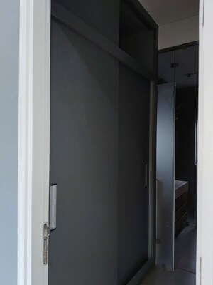 Building Lobby in 4 BHK Apartment at DLF The Wellington Estate, Dlf Phase V – for Rent