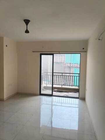 Room in 3 BHK Apartment at Runwal Gardens, Dombivli East – for Rent