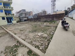 Plot For Sale in Seema Dwar