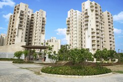 3.5 BHK + Extra Room Apartment For Sale in BPTP Park Serene