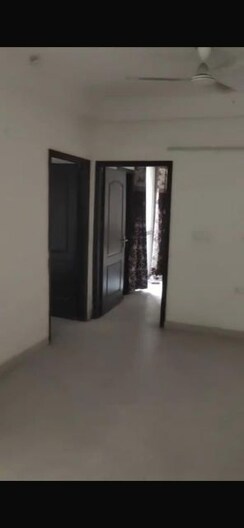 3 BHK + Extra Room Apartment For Rent in SDS NRI Residency Omega II
