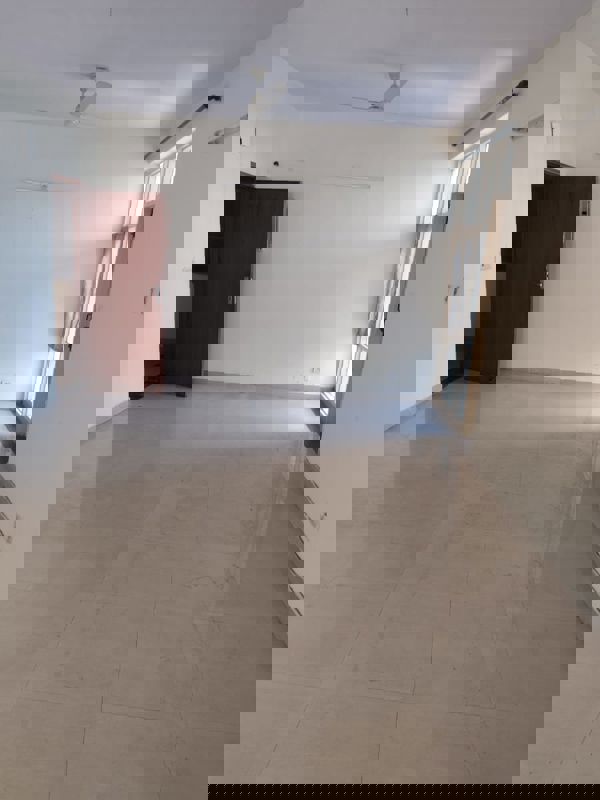 3 BHK + Servant Room 250 Sq.Yd. Apartment in BPTP Park Elite Floors