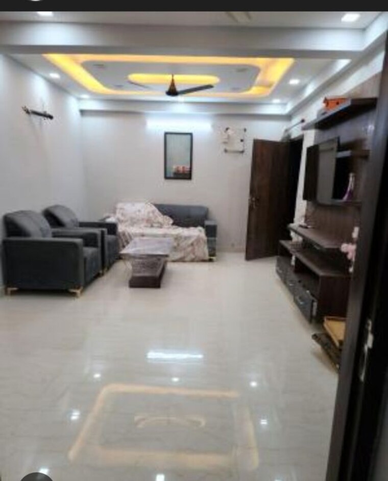Master Bedroom, mangalam-apartment-noida 3 Bedroom 250 Sq.Yd. Apartment In Khora Noida 10026423