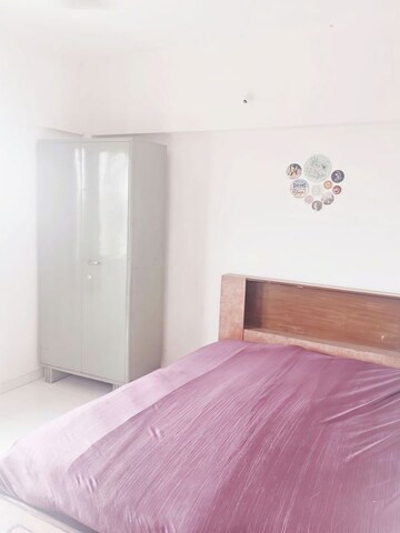 Room in 2 BHK Builder Floor at JCD Park, Yerawada – for Rent