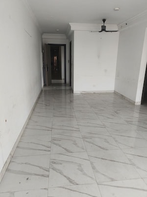 Room in 2 BHK Apartment at Risland The Icon, Dhokali – for Rent