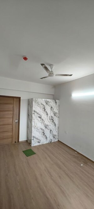 3 BHK Apartment For Rent in M3M Marina, Sector 68