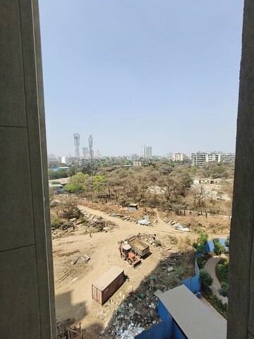 Master Bedroom in 3 BHK Apartment at Lodha Codename Premier, Dombivli East – for Rent