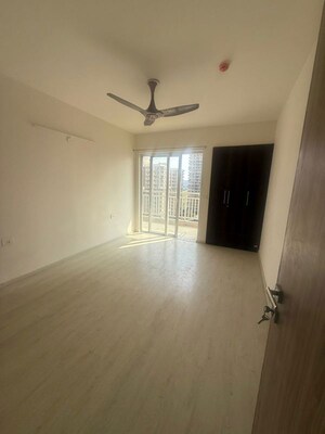 3 BHK Apartment For Sale in M3M Marina, Sector 68
