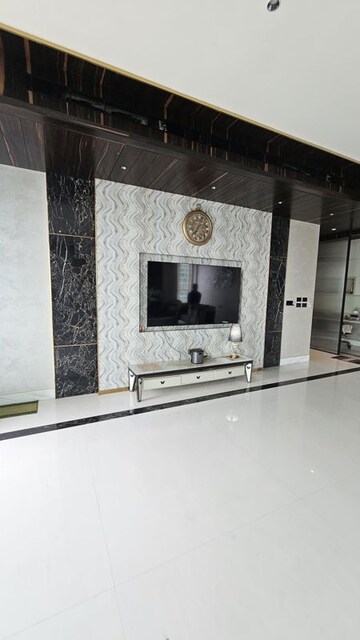 Living Room in 4 BHK Apartment at Ahuja Towers, Prabhadevi – for Rent