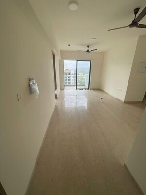 2 BHK Apartment For Rent in Lodha Woods, Kandivali East