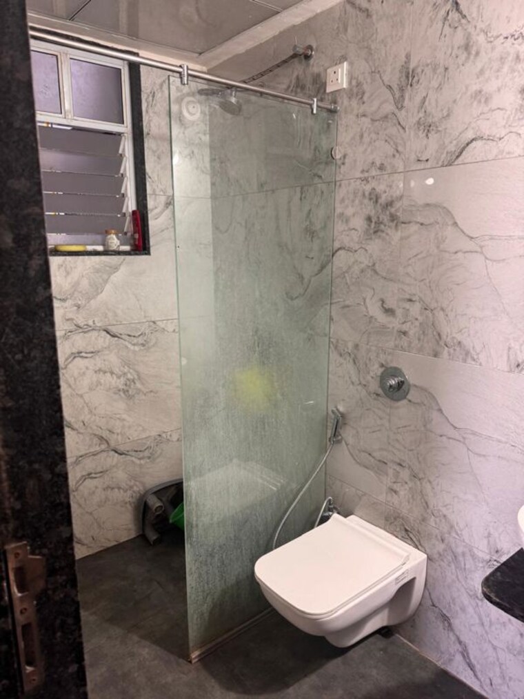 Bathroom, viman nagar 3 Bedroom 1350 Sq.Ft. Apartment In Viman Nagar Pune 10025946