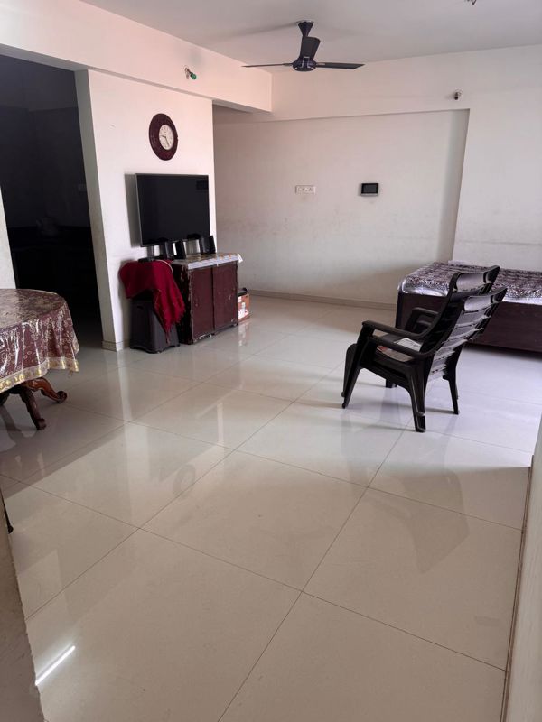 3 BHK + Pooja Room,Servant Room,Study Room,Extra Room Apartment For Rent in Viman Nagar