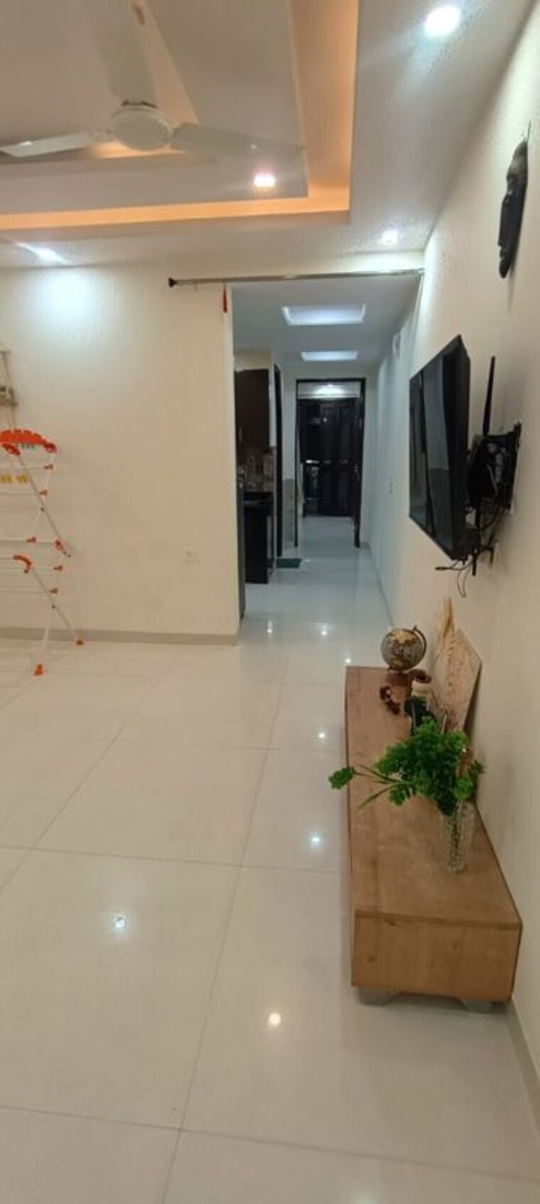 Room, east of kailash 2 Bedroom 1100 Sq.Ft. Builder Floor In East Of Kailash Delhi 10026963