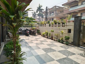4 BHK Builder Floor For Sale in Sector 4