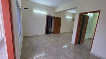 Room in 2 BHK Apartment at Mahadevpura – for Rent