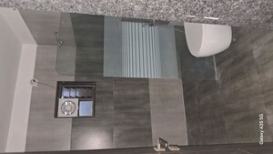 Bathroom in 3.5 BHK Apartment at Shankar Nagar – for Rent