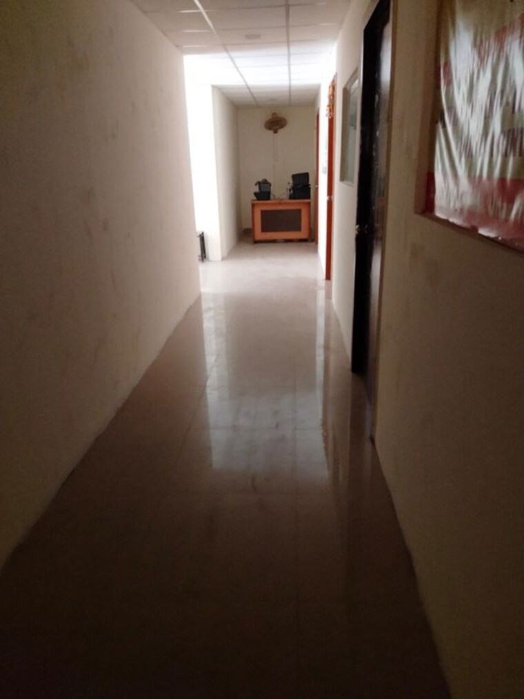 undefined, sector 3 Commercial Office Space 600 Sq.Ft. In Sector 3 Noida 10027024