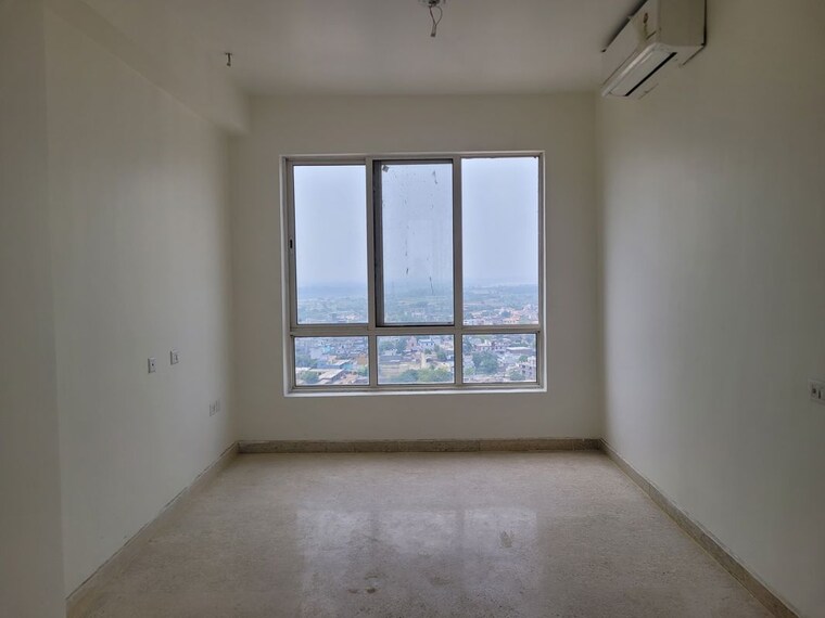 Room, arun-vihar 3 Bedroom 2200 Sq.Ft. Apartment In Sector 29 Noida 10027092