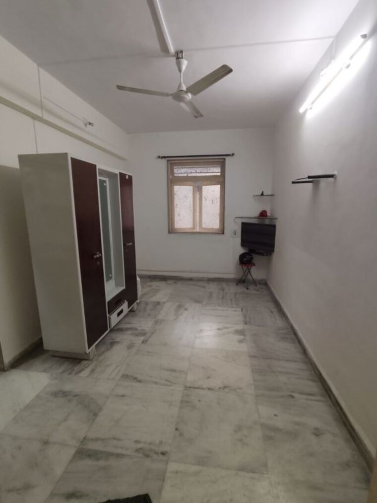Room, eskrupa-apartment 1 RK 300 Sq.Ft. Apartment In Vile Parle East Mumbai 10027057