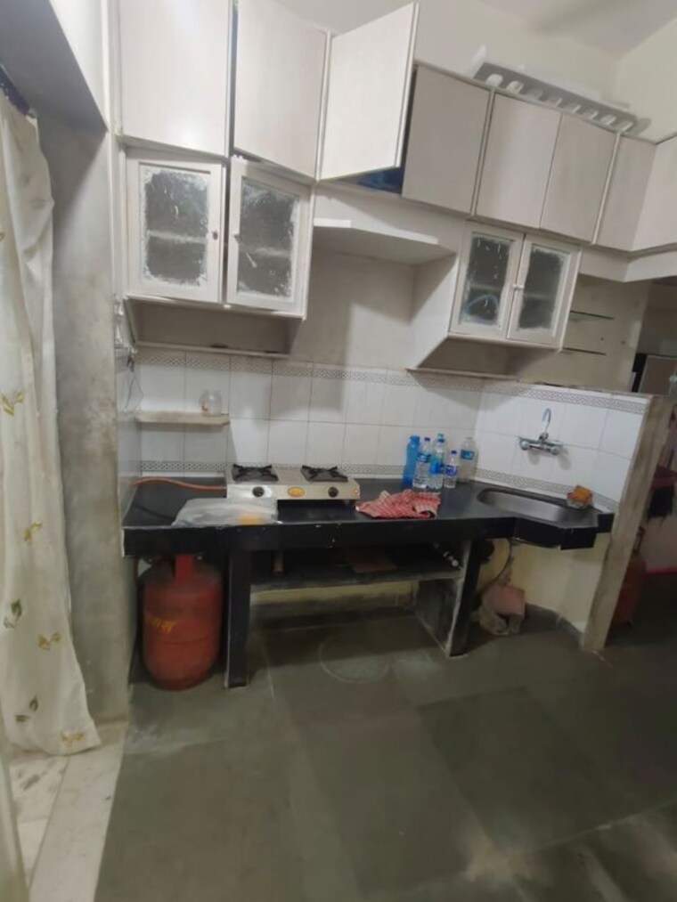 Kitchen, eskrupa-apartment 1 RK 300 Sq.Ft. Apartment In Vile Parle East Mumbai 10027057