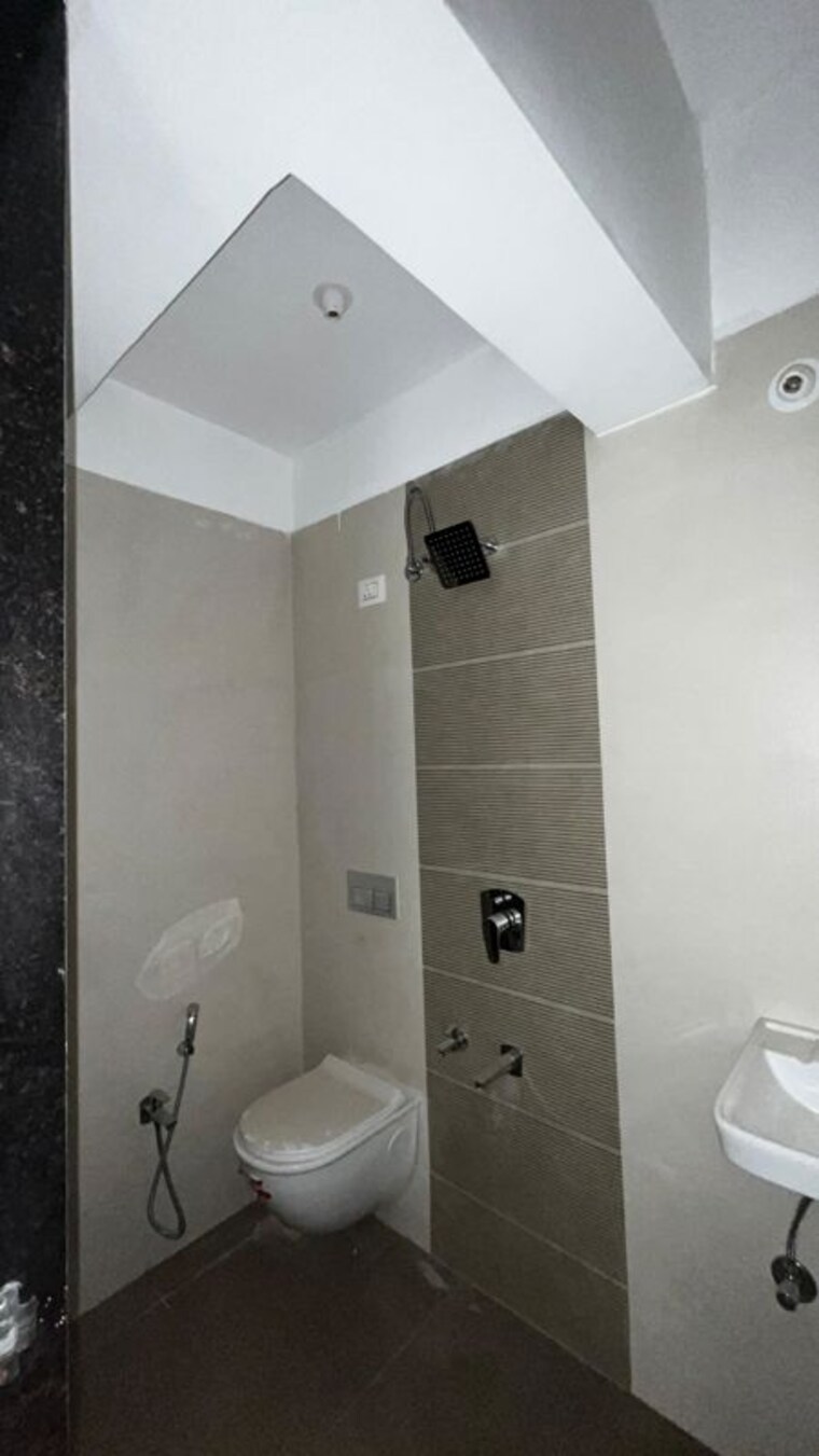 Bathroom, kasarvadavali 1 Bedroom 488 Sq.Ft. Builder Floor In Kasarvadavali Thane 10027167