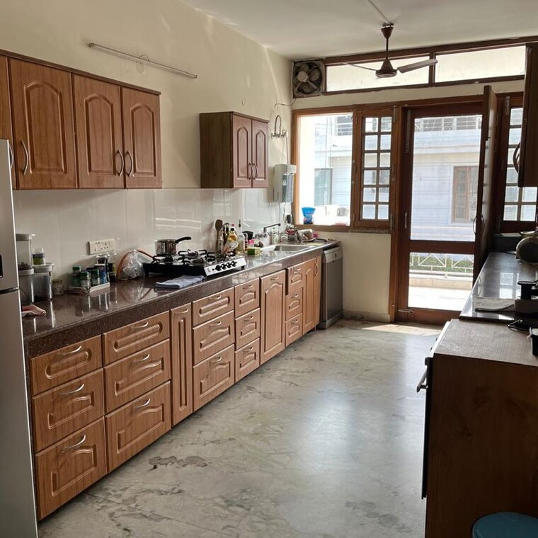 Kitchen, sector 11 3.5 Bedroom 4500 Sq.Ft. Builder Floor In Sector 11 Chandigarh 10027222