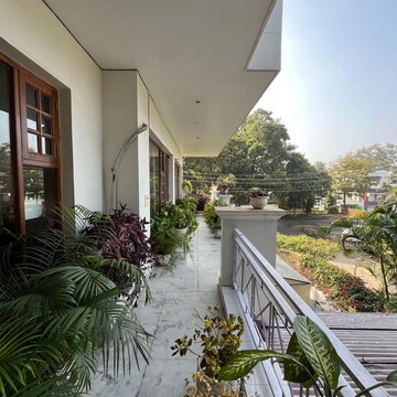 Balcony in 3.5 BHK Builder Floor at Sector 11 – for Rent