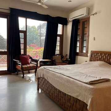 3.5 BHK Builder Floor For Rent in Sector 11