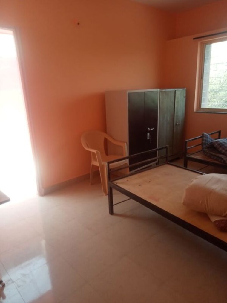 Room, chintamani-society 1 Bedroom 550 Sq.Ft. Apartment In Aundh Pune 10027236