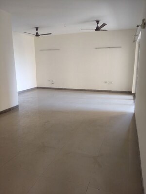 Room in 3 BHK Independent House at Sector 10 – for Rent