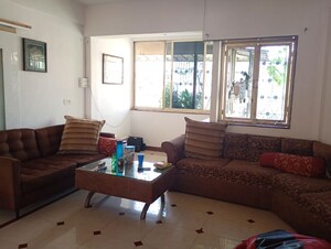 Living Room in 3 BHK Apartment at Jb Nagar – for Rent