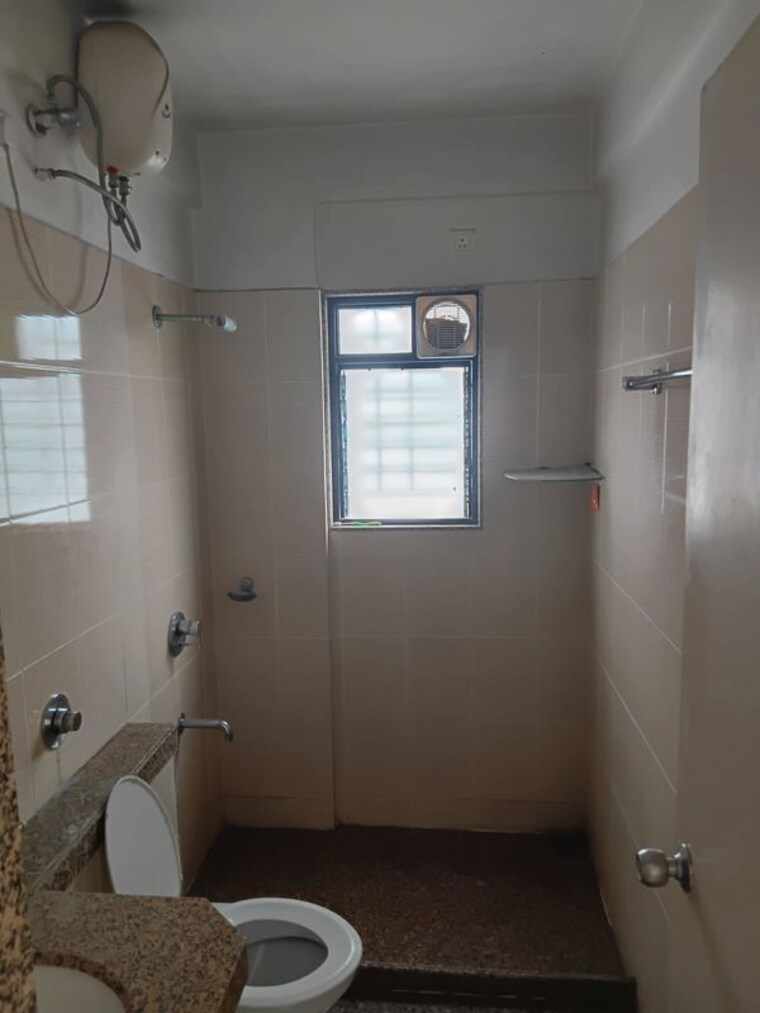 Bathroom, mantri-kinara 2 Bedroom 1050 Sq.Ft. Apartment In Bopodi Pune 10027252