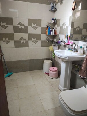 Attached Bathroom in 4 BHK Builder Floor at Green Fields Colony – for Sale
