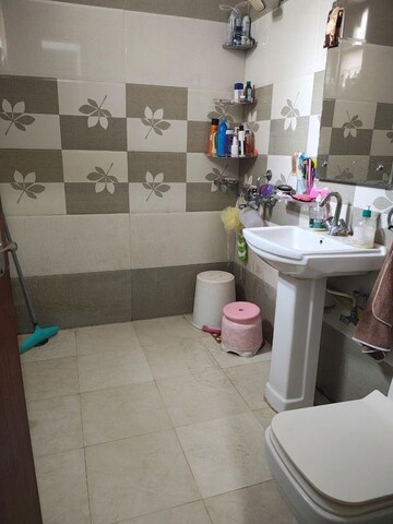 Attached Bathroom in 4 BHK Builder Floor at Green Fields Colony – for Sale