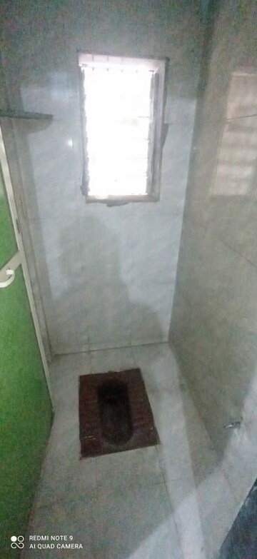 Bathroom in 1 BHK Apartment at Dombivli West – for Rent