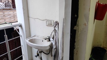 Bathroom in 1 BHK Independent House at Shastri Nagar – for Rent