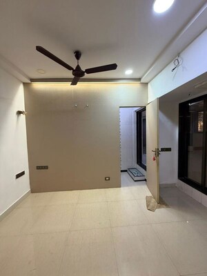 Room in 3 BHK Apartment at Raunak Unnathi Gardens, Pokhran Road No One – for Rent