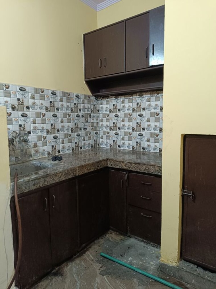 Kitchen, uttam nagar 1.5 Bedroom 400 Sq.Ft. Builder Floor In Uttam Nagar Delhi 10027290