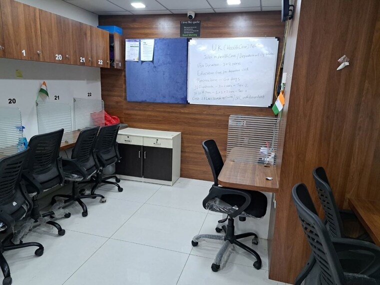 Team Area, akota Commercial Office Space 1100 Sq.Ft. In Akota Vadodara 10027305
