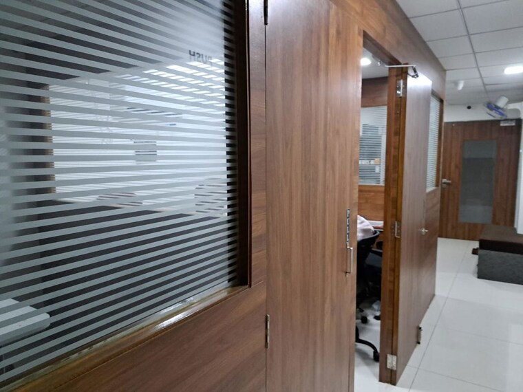 undefined, akota Commercial Office Space 1100 Sq.Ft. In Akota Vadodara 10027305