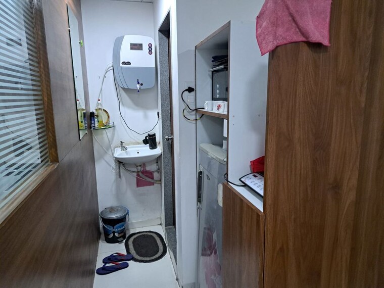 Bathroom, akota Commercial Office Space 1100 Sq.Ft. In Akota Vadodara 10027305