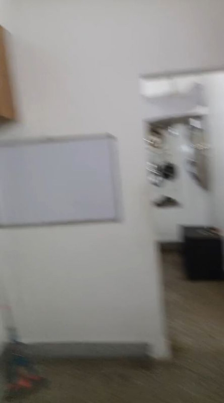 undefined, kidwaipuri Commercial Office Space 750 Sq.Ft. In Kidwaipuri Patna 10027306