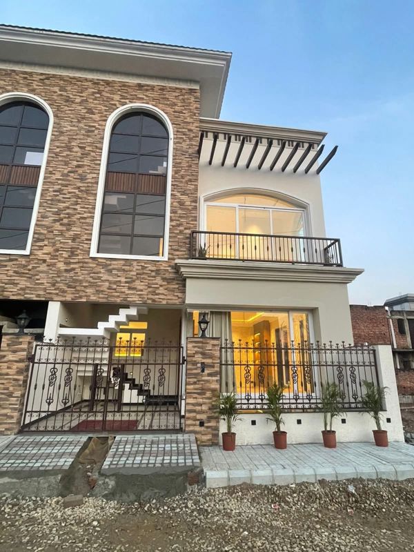 4 BHK + Pooja Room,Servant Room,Study Room,Extra Room Independent House For Sale in Sector 124
