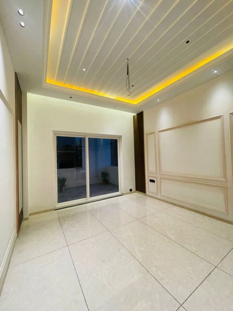 Room, sector 124 4 Bedroom 139 Sq.Yd. Independent House In Sector 124 Mohali 10027313