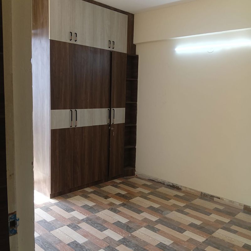 2 BHK Apartment For Rent in MRG Ultimus